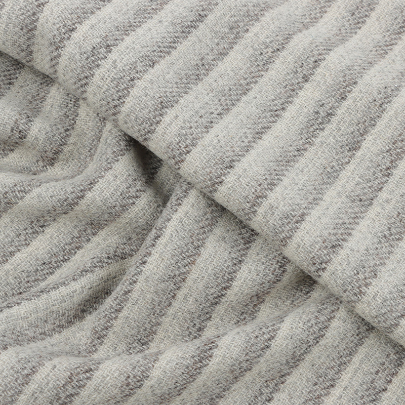 Paño de rayas verticales de extensión visual.