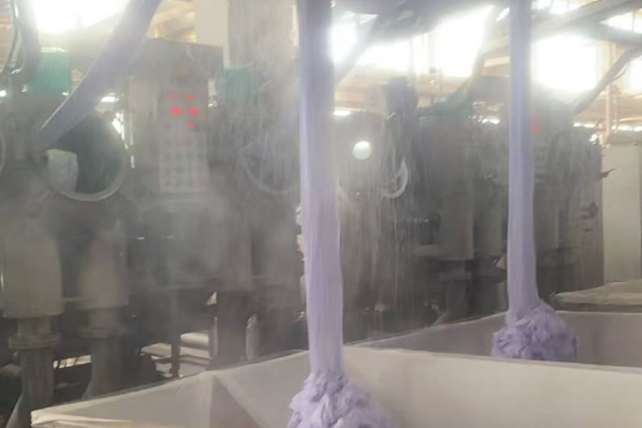 Teñido de producto semiacabado de producción en fábrica fuera del cilindro